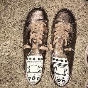 Dolce Vita sneakers women’s size 7.5